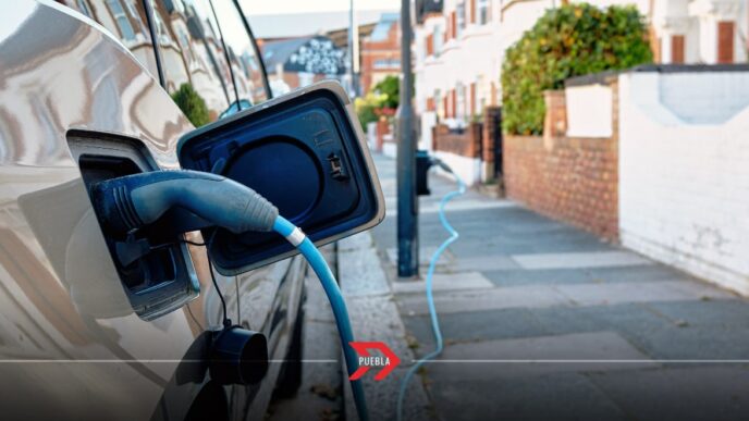Puebla vende 2,136 autos eléctricos en seis meses