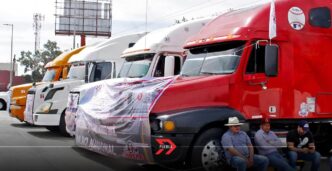 Bloqueos de AMOTAC paralizan carreteras clave en Puebla