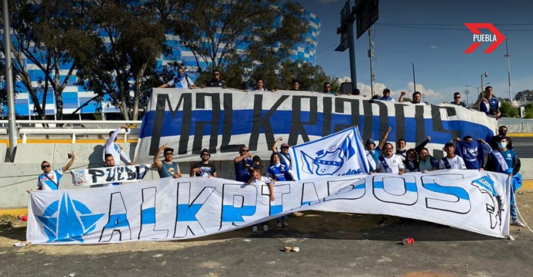 Aficionados del Puebla FC siguen al equipo en EE.UU. y Canadá