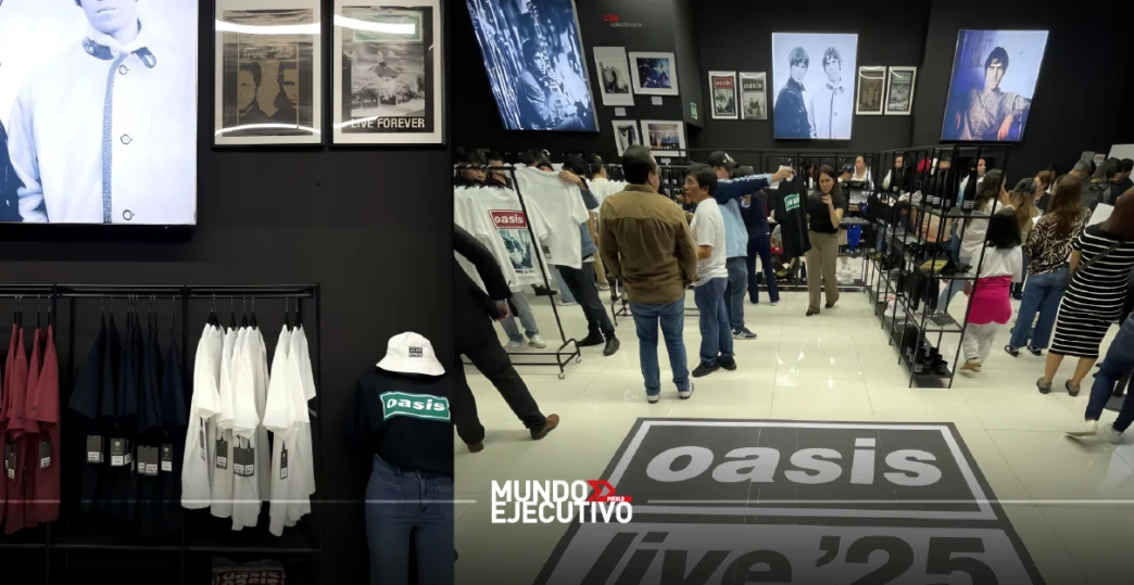 Seguidores de Oasis disfrutan tienda oficial en Plaza Carso