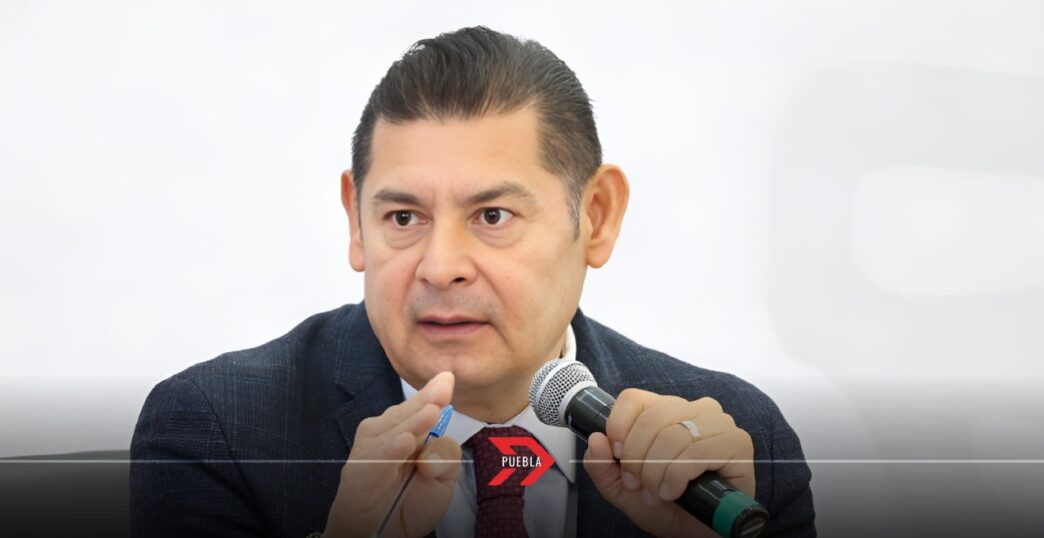 Alejandro Armenta impulsa un transporte público seguro y digno