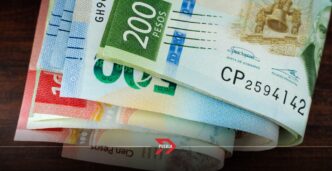 Recordó que en 2024 durante el periodo vacacional de verano, Hidalgo recibió a 1 millón 280 mil 124 personas, que dejaron una derrama económica de 531 millones de pesos, y una ocupación hotelera del 62.3 por ciento. “(Este año) dividimos los reportes en tres períodos, hasta el momento el primero del 17 de julio al 31 de agosto vamos 400 mil personas de afluencia, esperamos que eso sea alrededor del 30 por ciento de todo el periodo vacacional”, explicó. Elizabeth Quintanar Gómez, titular de la Secretaría de Turismo, mencionó que este año esperan tener un aumento de alrededor del 5 por ciento de visitantes respecto de las vacaciones de verano del año pasado. Actualmente, la ocupación hotelera en Hidalgo ronda en 56 por ciento, ya que la primera etapa de las vacaciones es de menor afluencia turística debido a que el clima fue más irregular y se juntó con las salidas de las escuelas, pero esperan aumentar las visitas en agosto, proyectó.