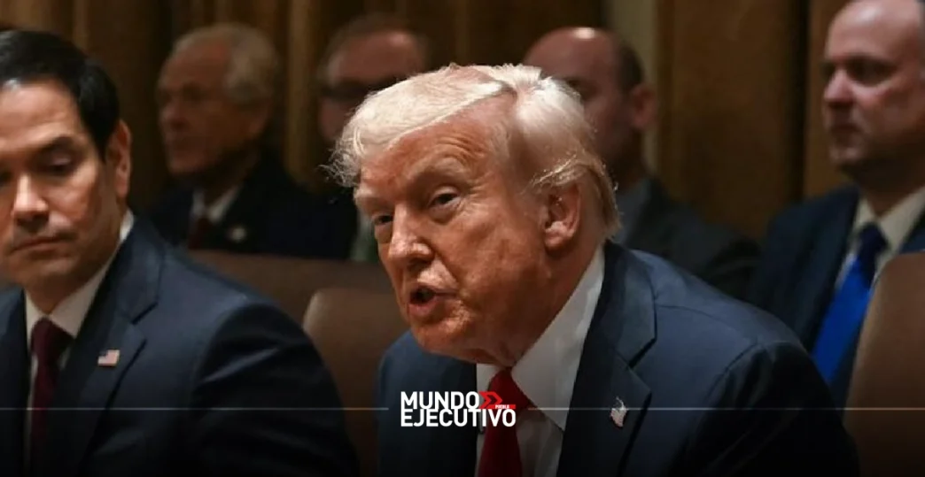 movimientos financieros sospechosos de Jeffrey Epstein